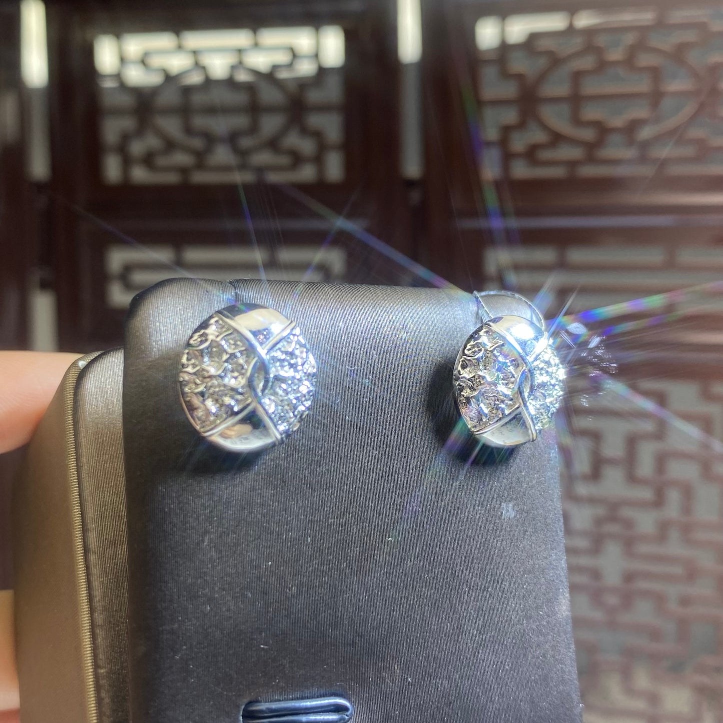 S925 silver textured earrings